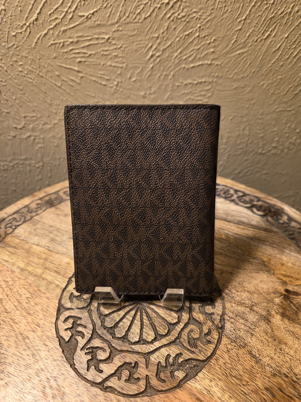 Michael Kors Brown Logo Travel/ Passport Wallet - Picture 2 of 5